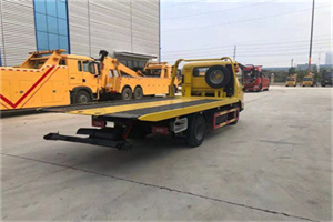 友好区非事故拖车