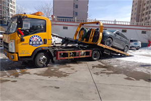 友好区救援拖车费用怎么算